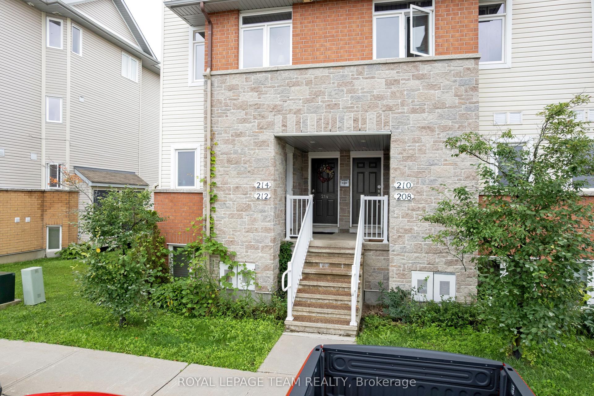 214 Fir Lane, North Grenville — Condo Town for sale, photo 1