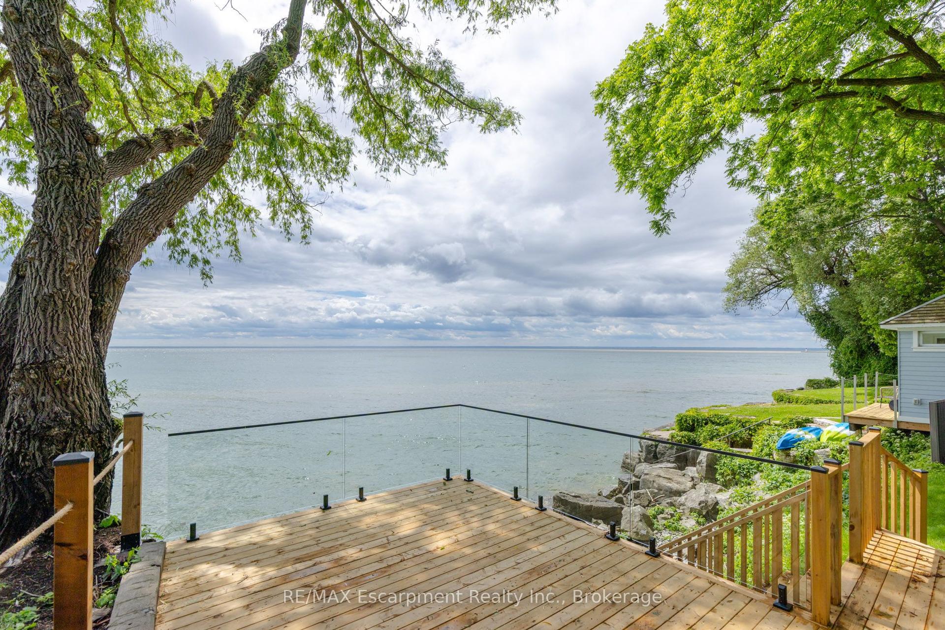 21 Second Street, Oakville — Detached for sale, photo 1