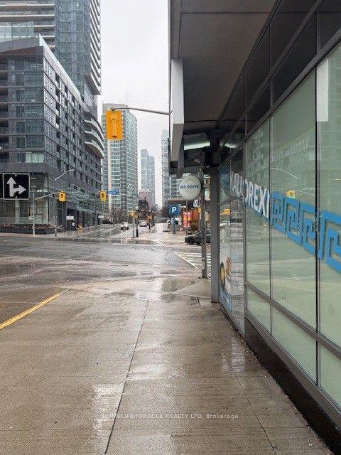 333 Bremner Boulevard, Toronto — Commercial for sale, photo 1
