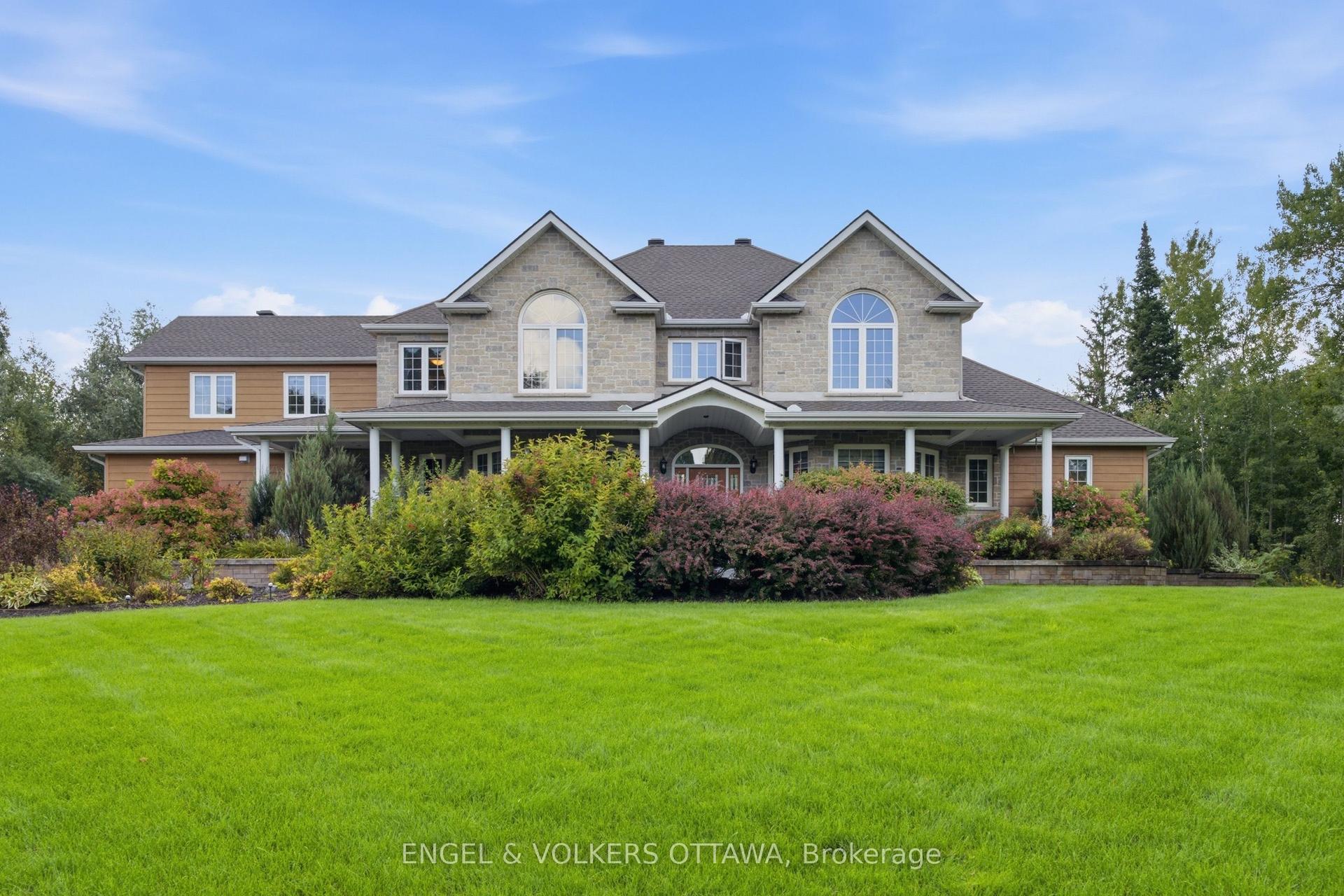 6622 Blossom Trail Drive, Greely - Metcalfe - Osgoode - Vernon and Area — Detached for sale, photo 1