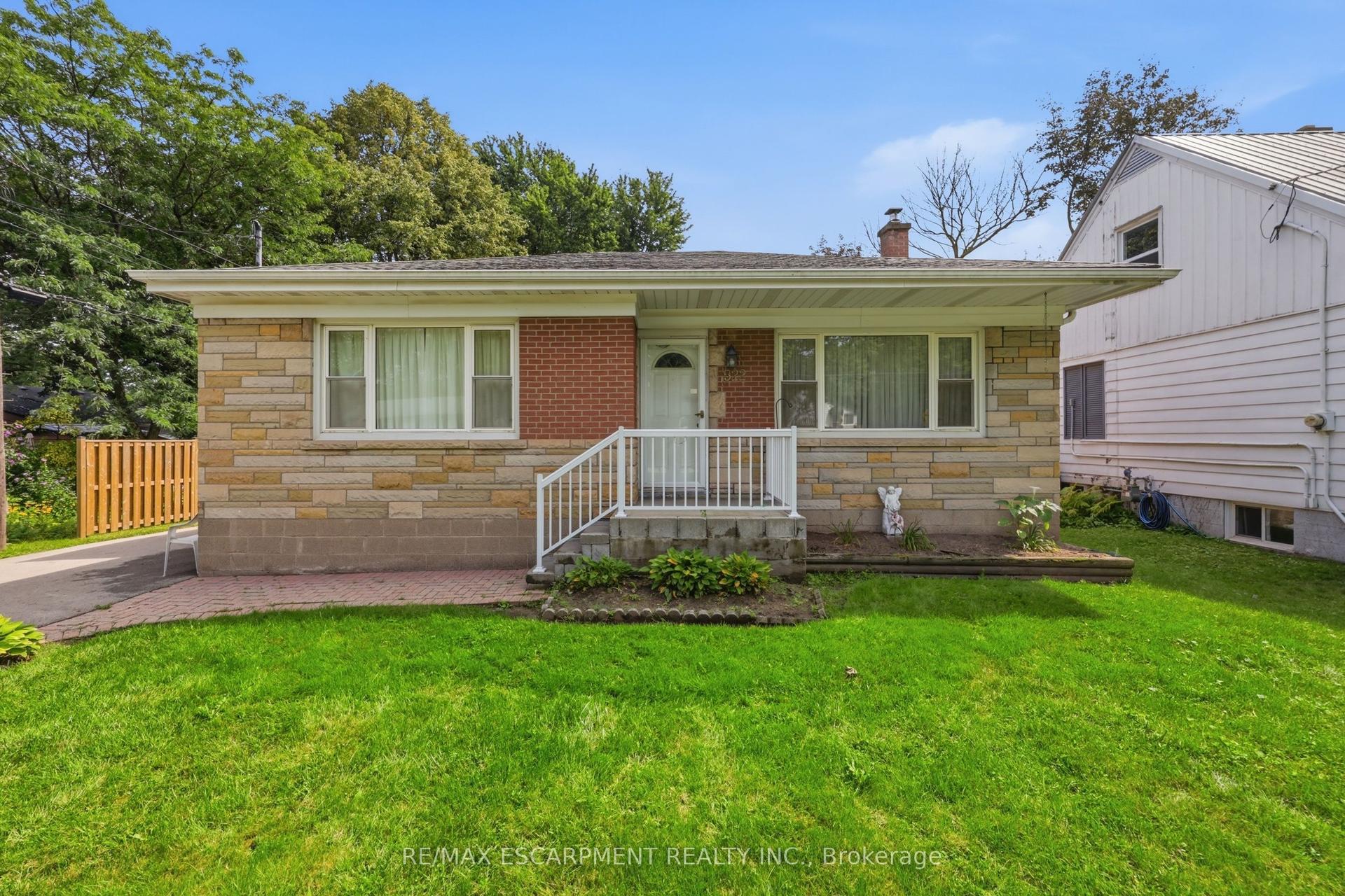 522 Enfield Road, Burlington — Detached for sale, photo 1
