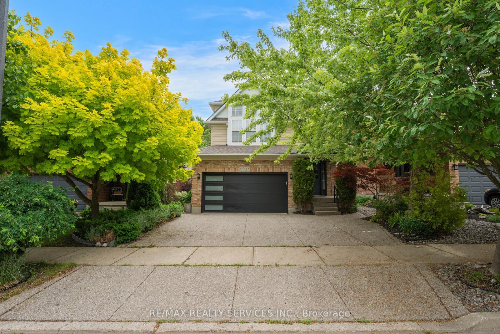 444 Lausanne Crescent — photo 1
