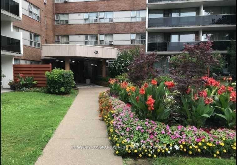 40 Sunrise Avenue 203 #203, Toronto — Condo for lease, photo 1