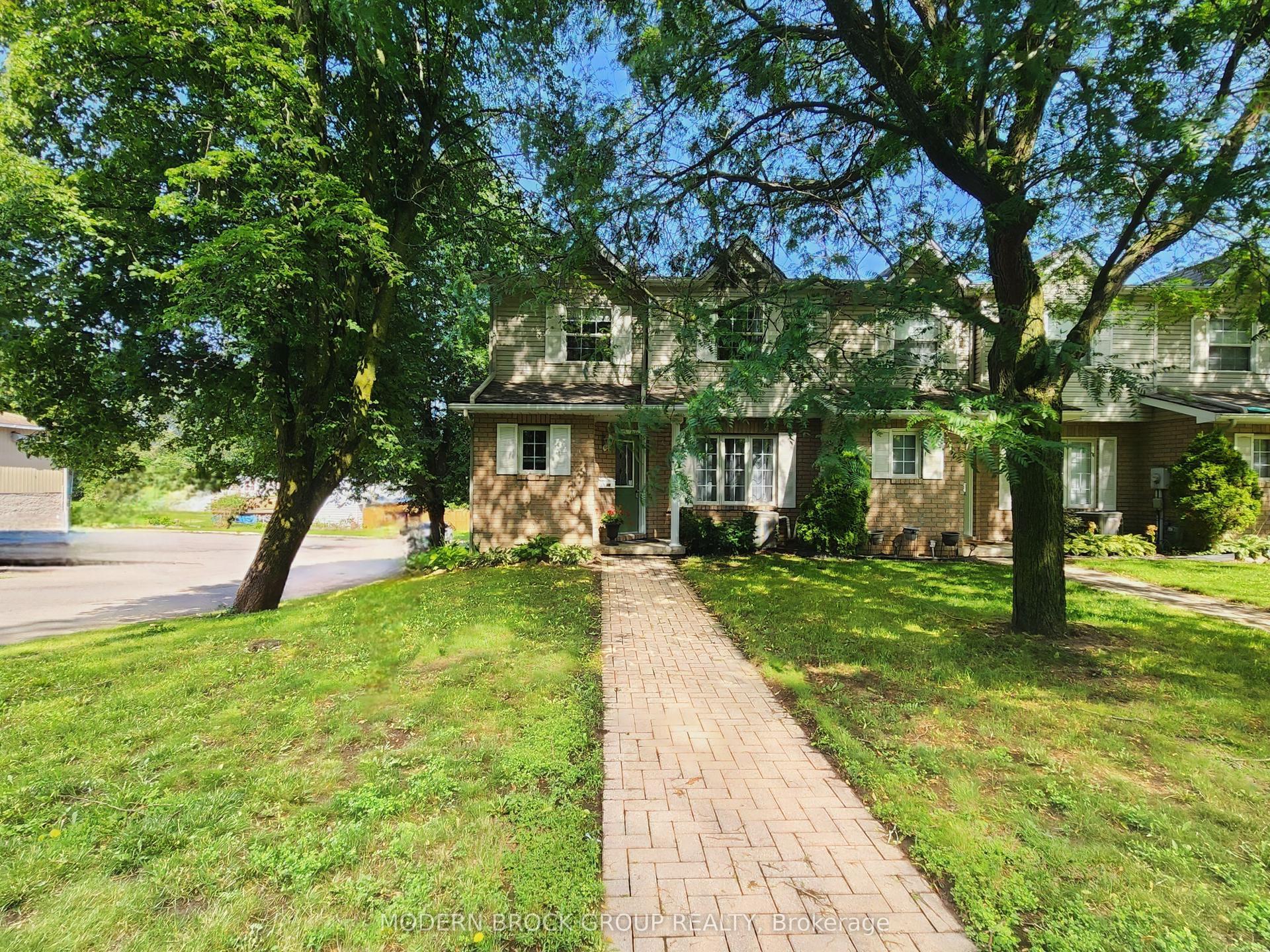 516 KING Street W, Brockville — Townhouse for sale, photo 1