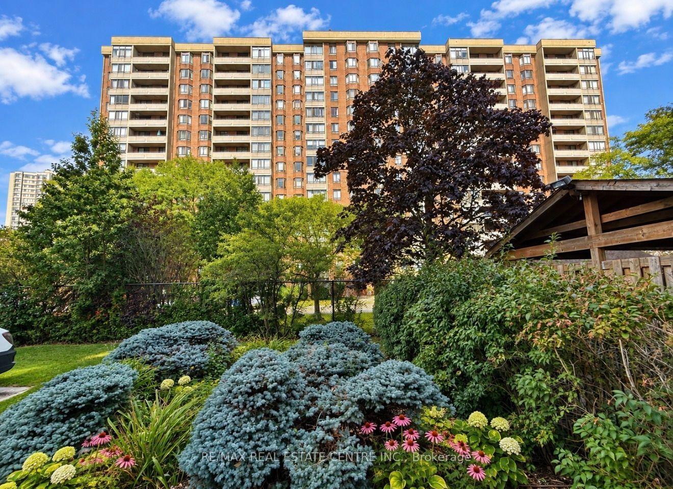 5 Lisa Street 910 #910, Brampton — Condo for sale, photo 1