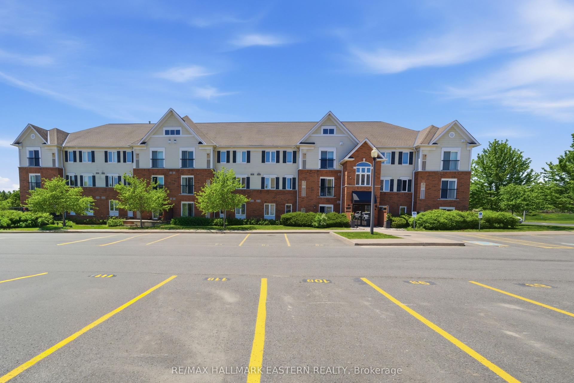 300 Spillsbury Drive 101 #101, Peterborough — Condo for sale, photo 1