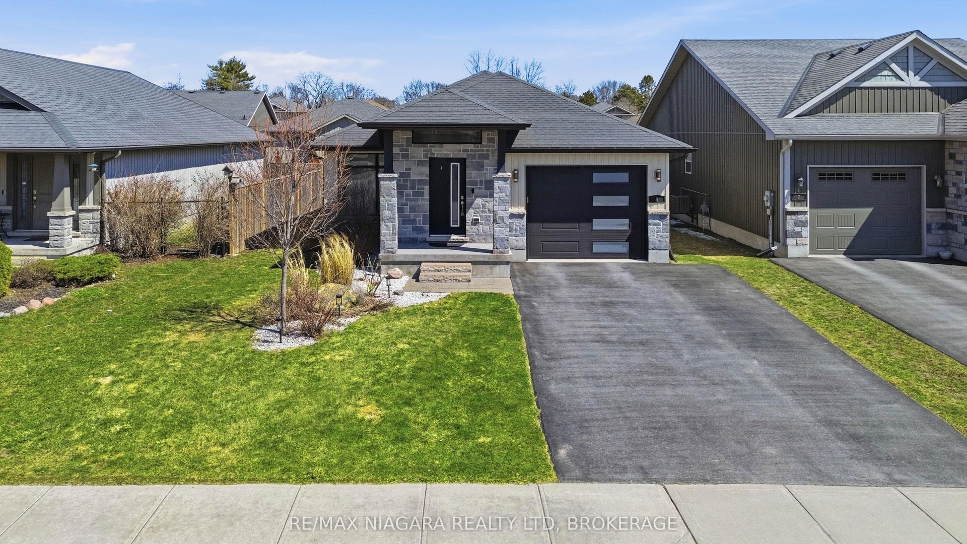 9 Granite Drive — photo 1