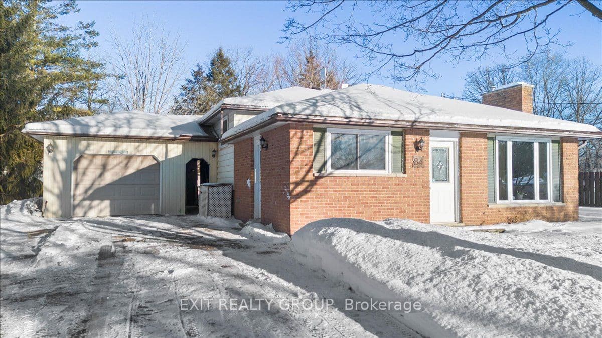 84 Chatterton Valley Crescent — photo 1