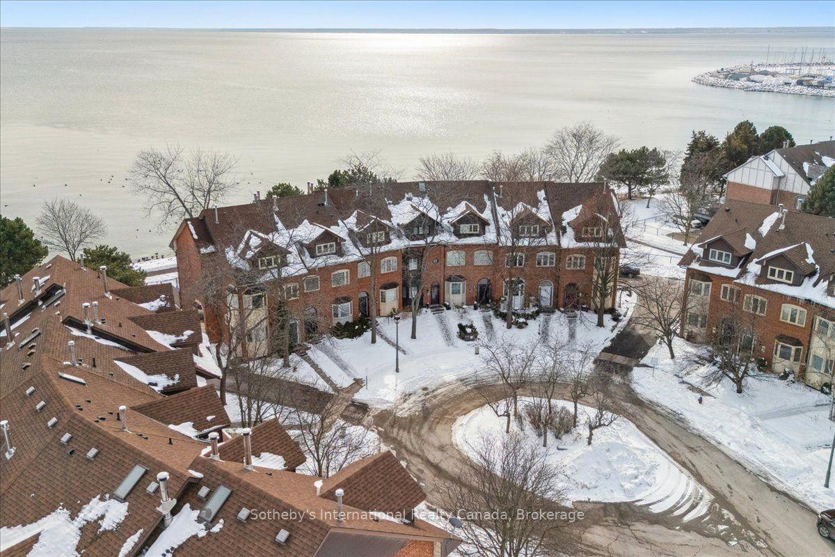 10 Southwind Terrace — photo 1