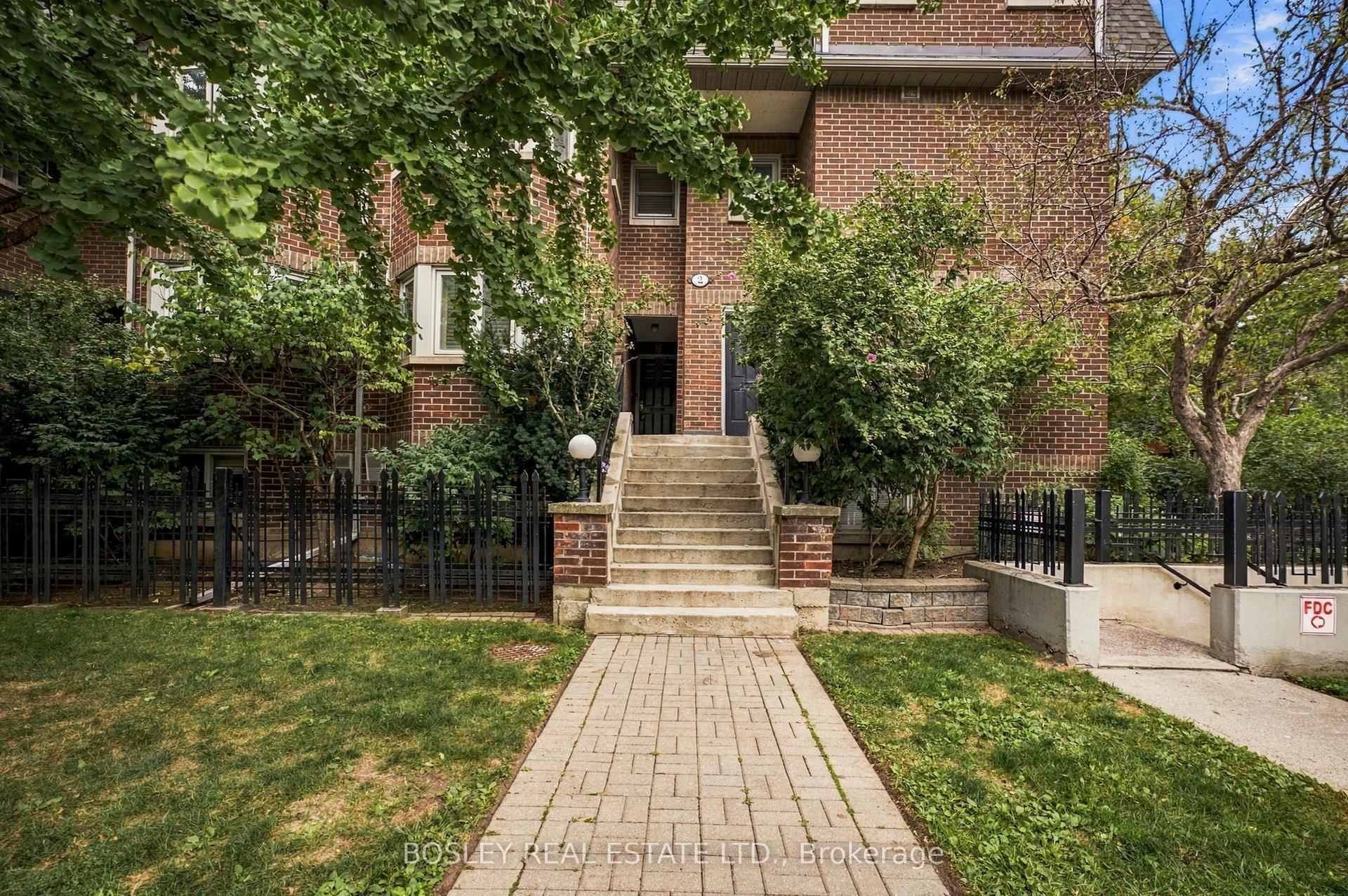 2 Shank Street 2-B #2-B, Toronto — Condo Town for sale, photo 1