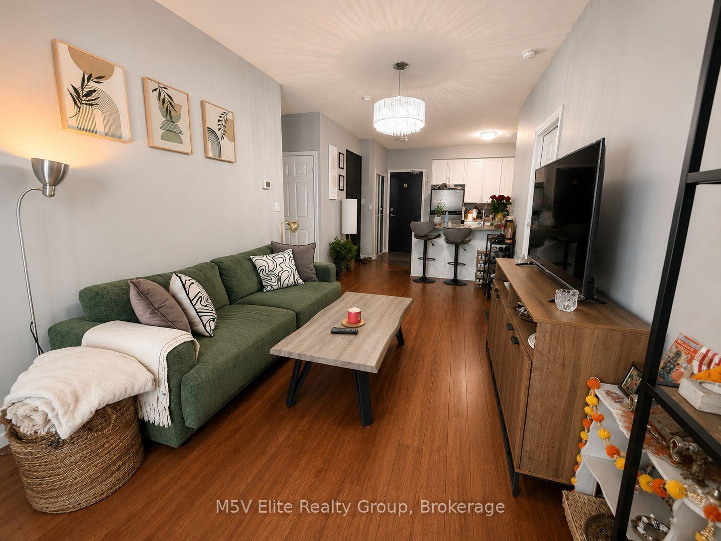 3504 Hurontario Street 212 #212, Mississauga — Condo for lease, photo 1