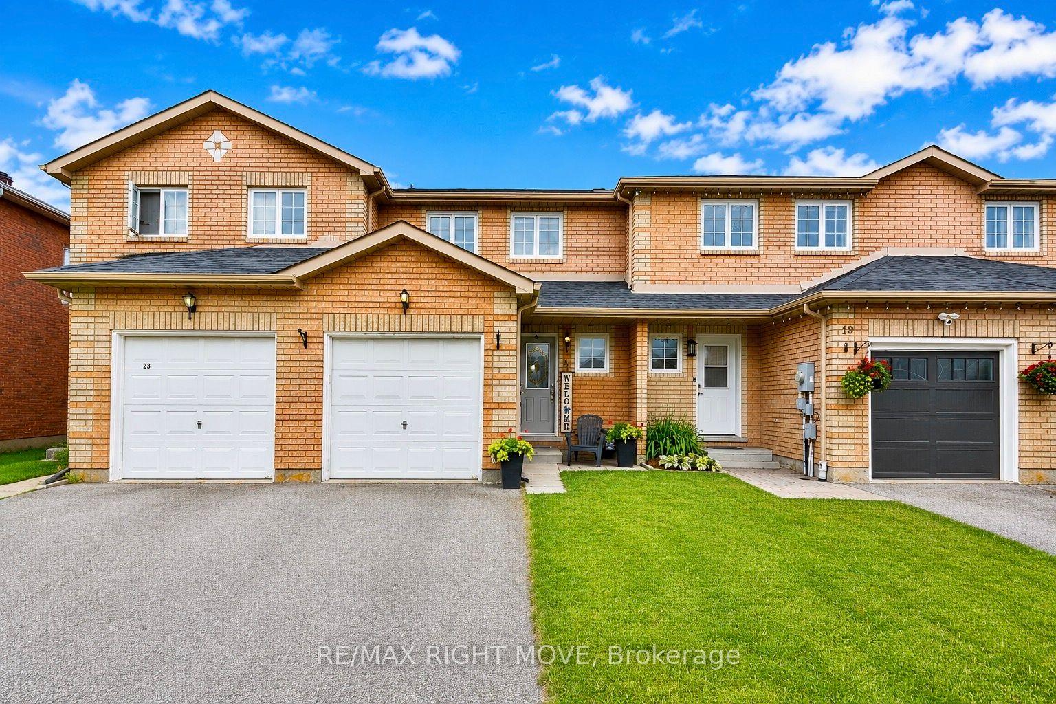 21 Michael Crescent — photo 1