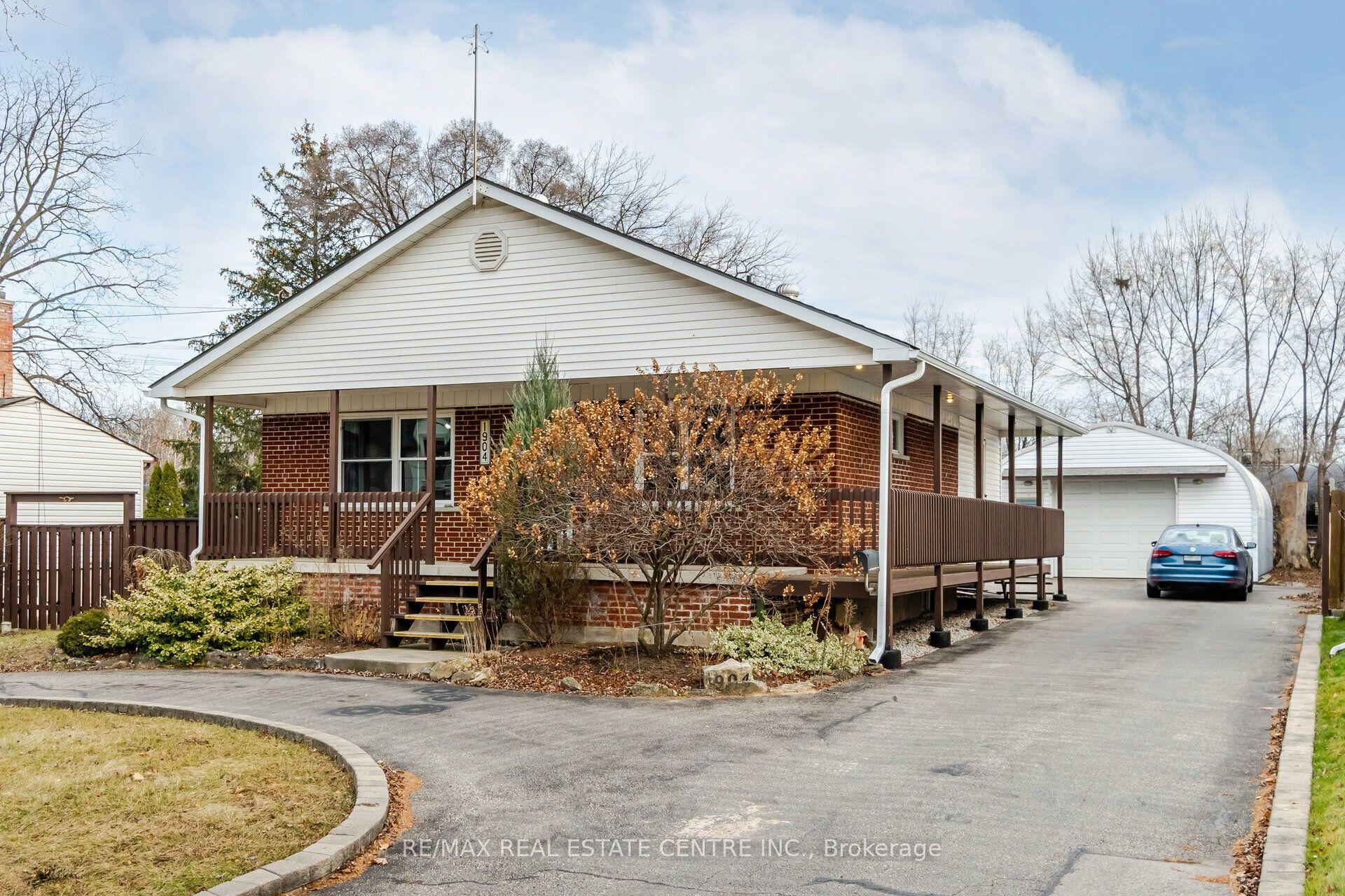 1904 Balsam Avenue — photo 1