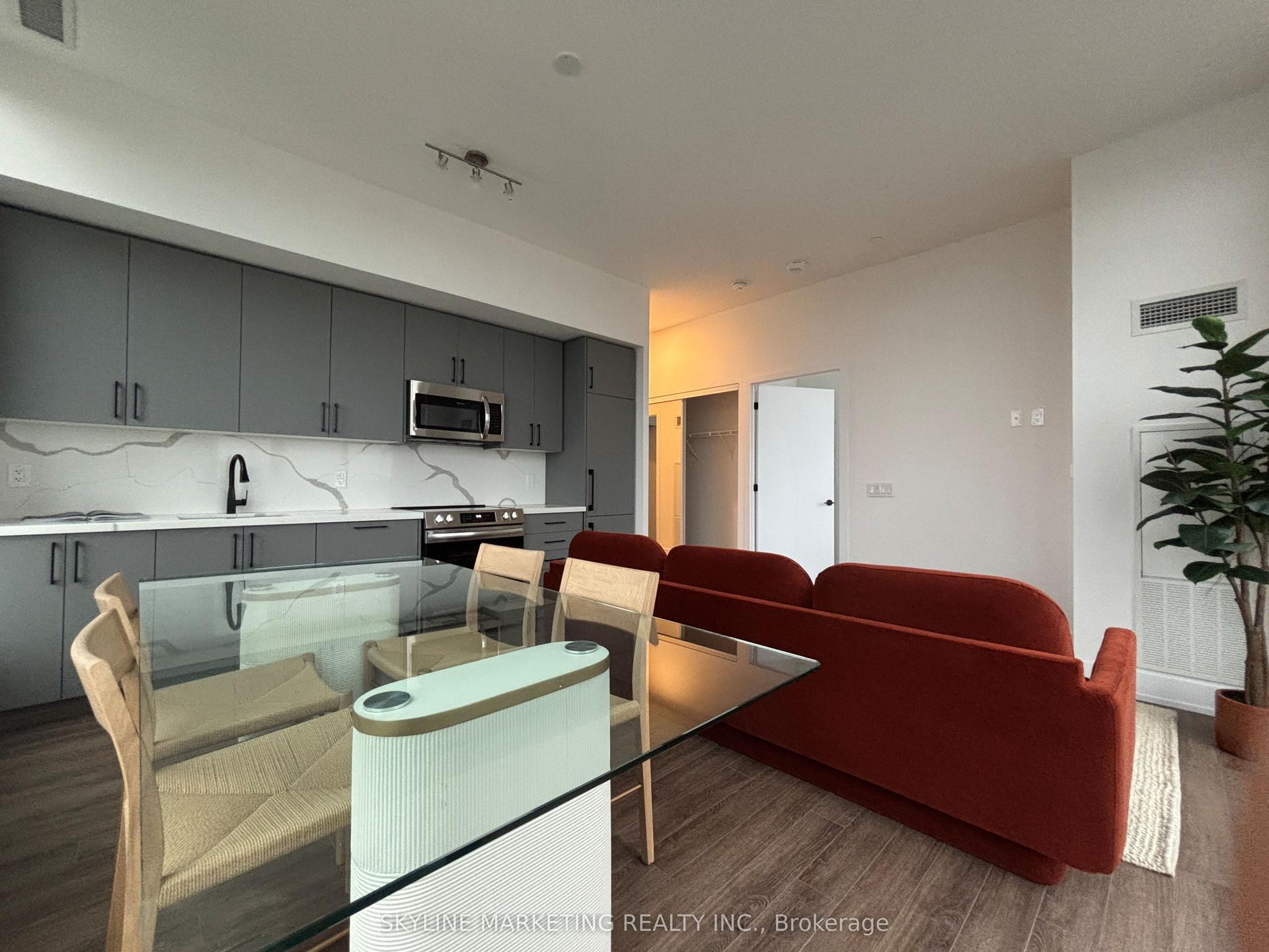 2450 Old Bronte Road 834 #834 — photo 1