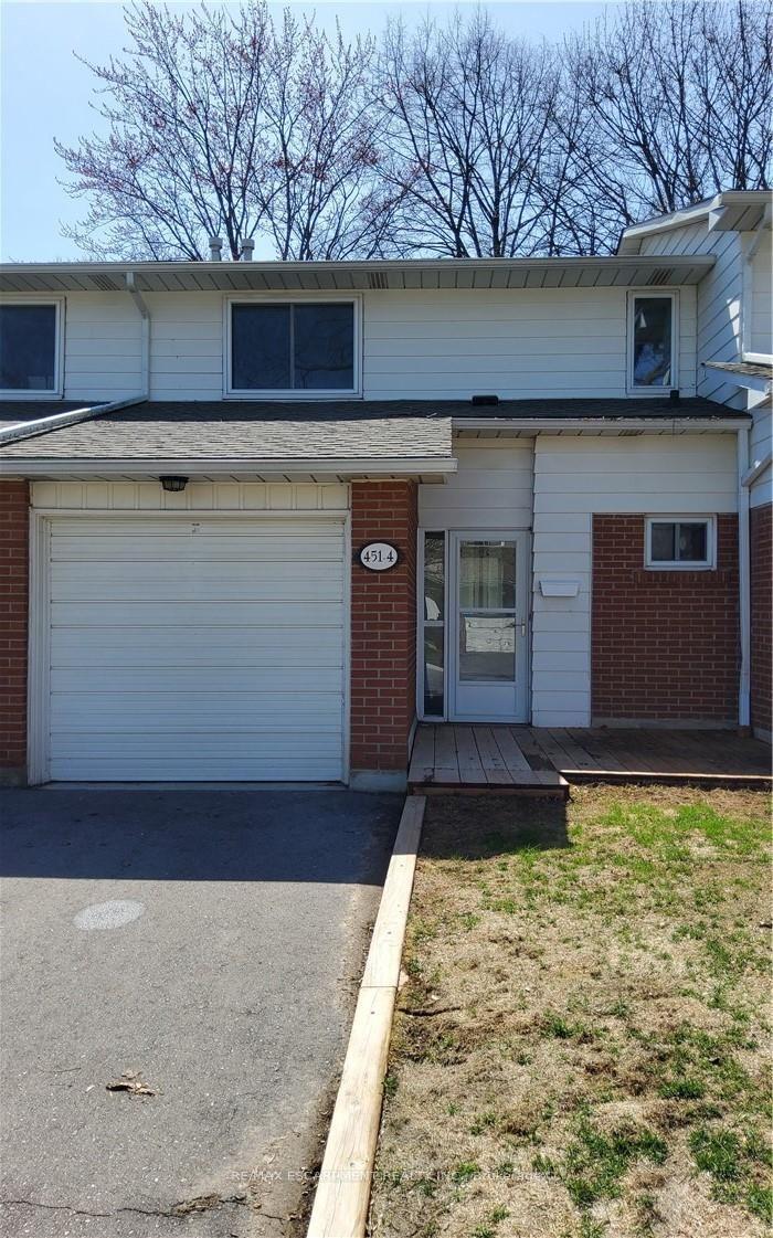 451 Woodview Road 4 #4 — photo 1
