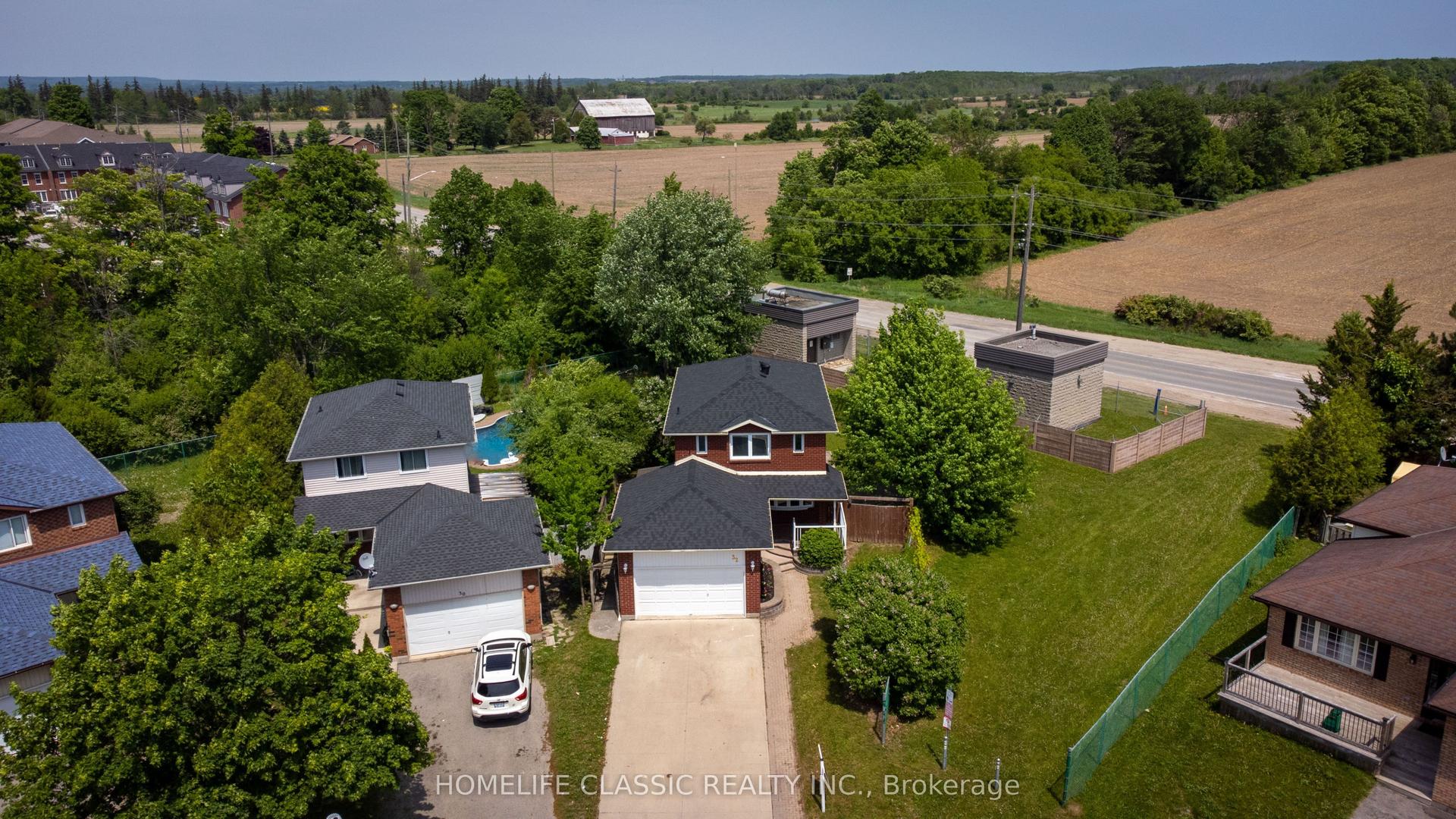 32 Rosenfeld Drive, Barrie — Detached for lease, photo 1