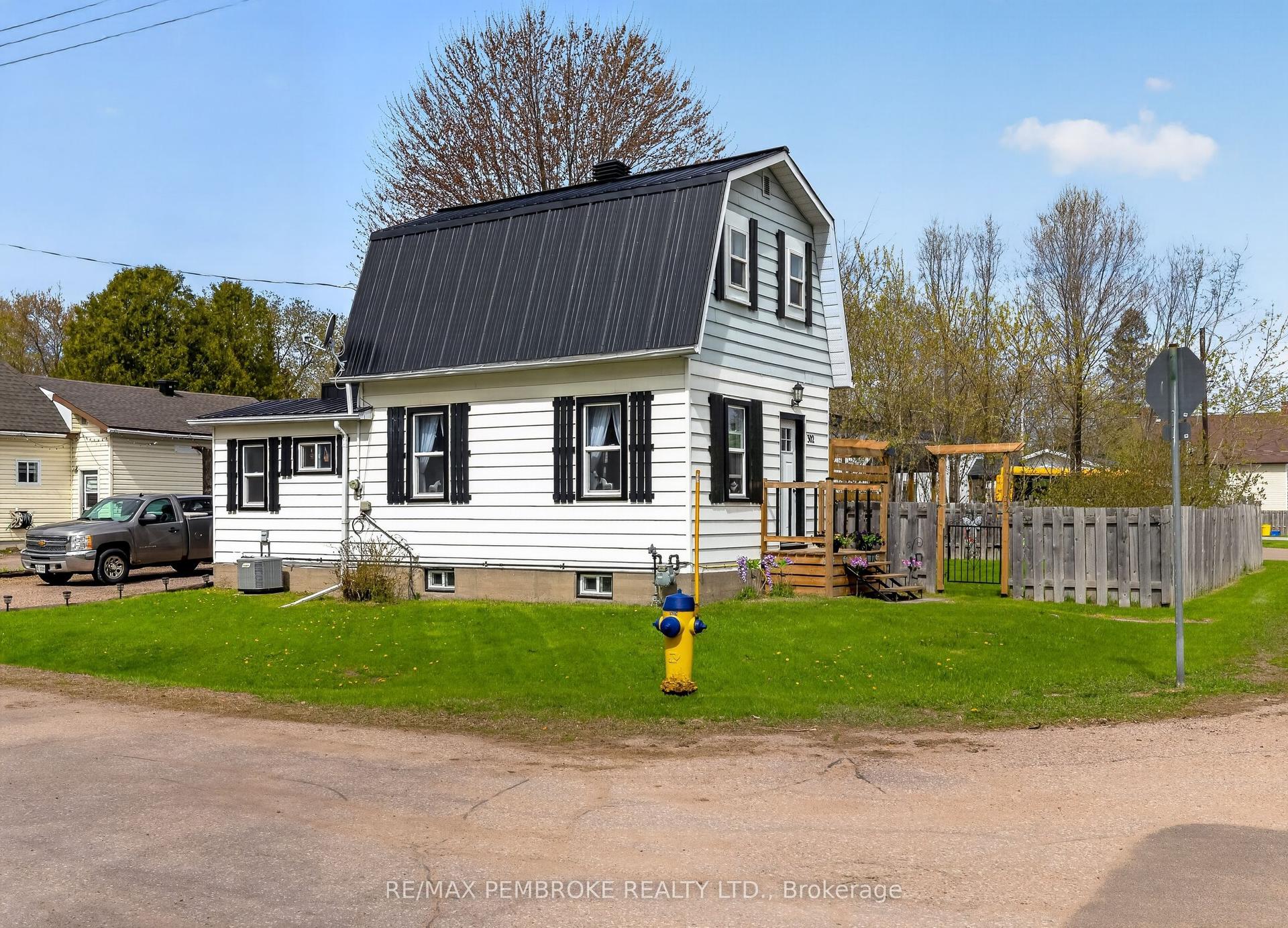 302 Willard Street — photo 1