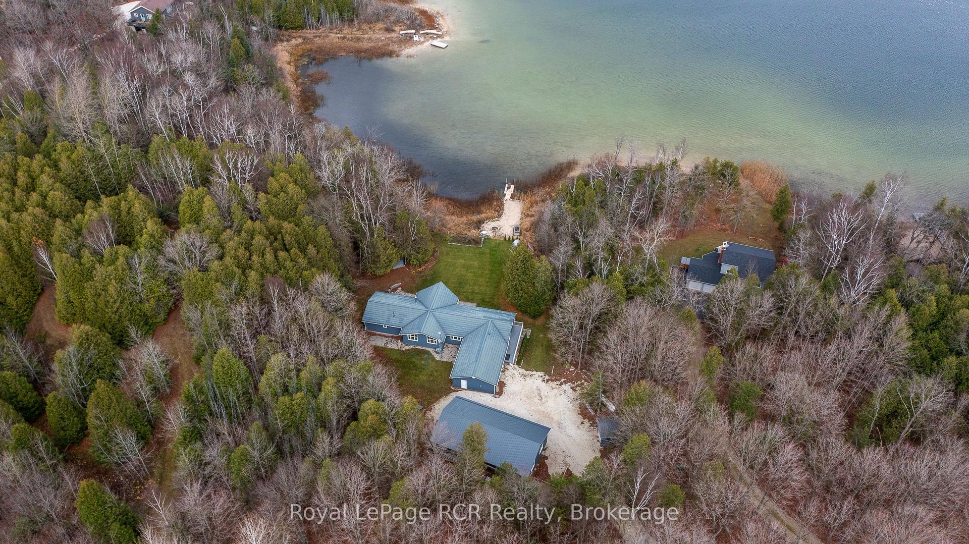 123 Lakeview Road — photo 1