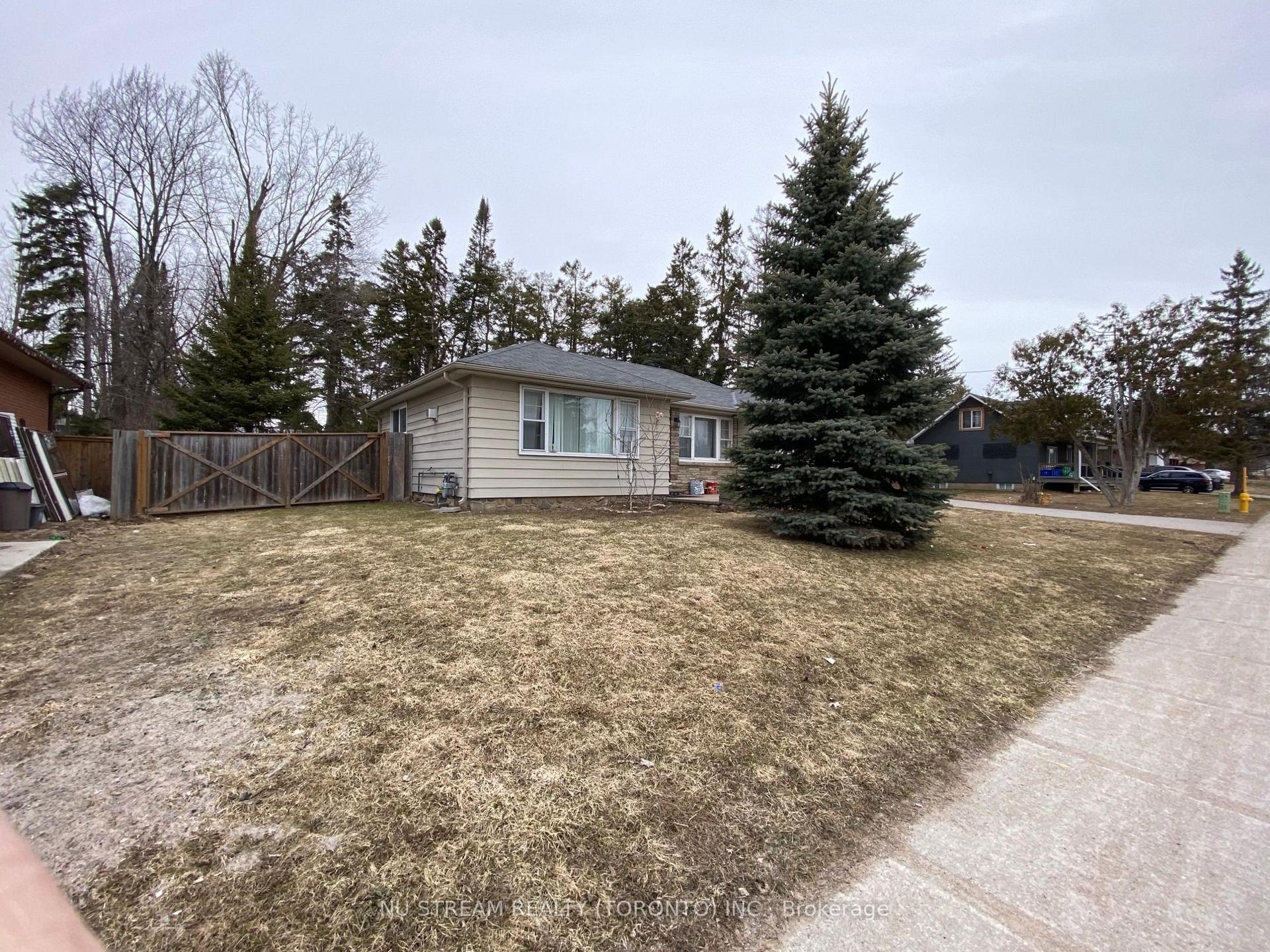 540 Big Bay Point Road — photo 1