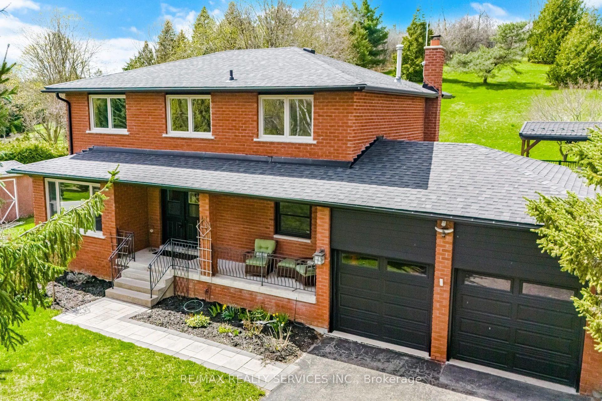 38 Marilyn Street — photo 1