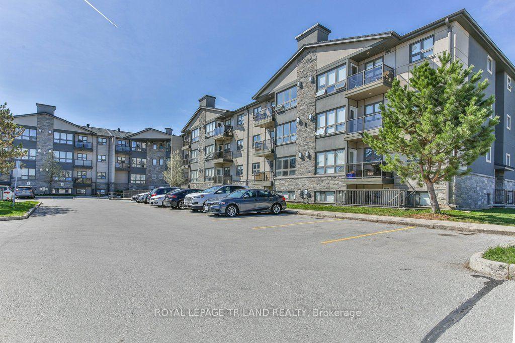 5 JACKSWAY Crescent 104 #104 — photo 1
