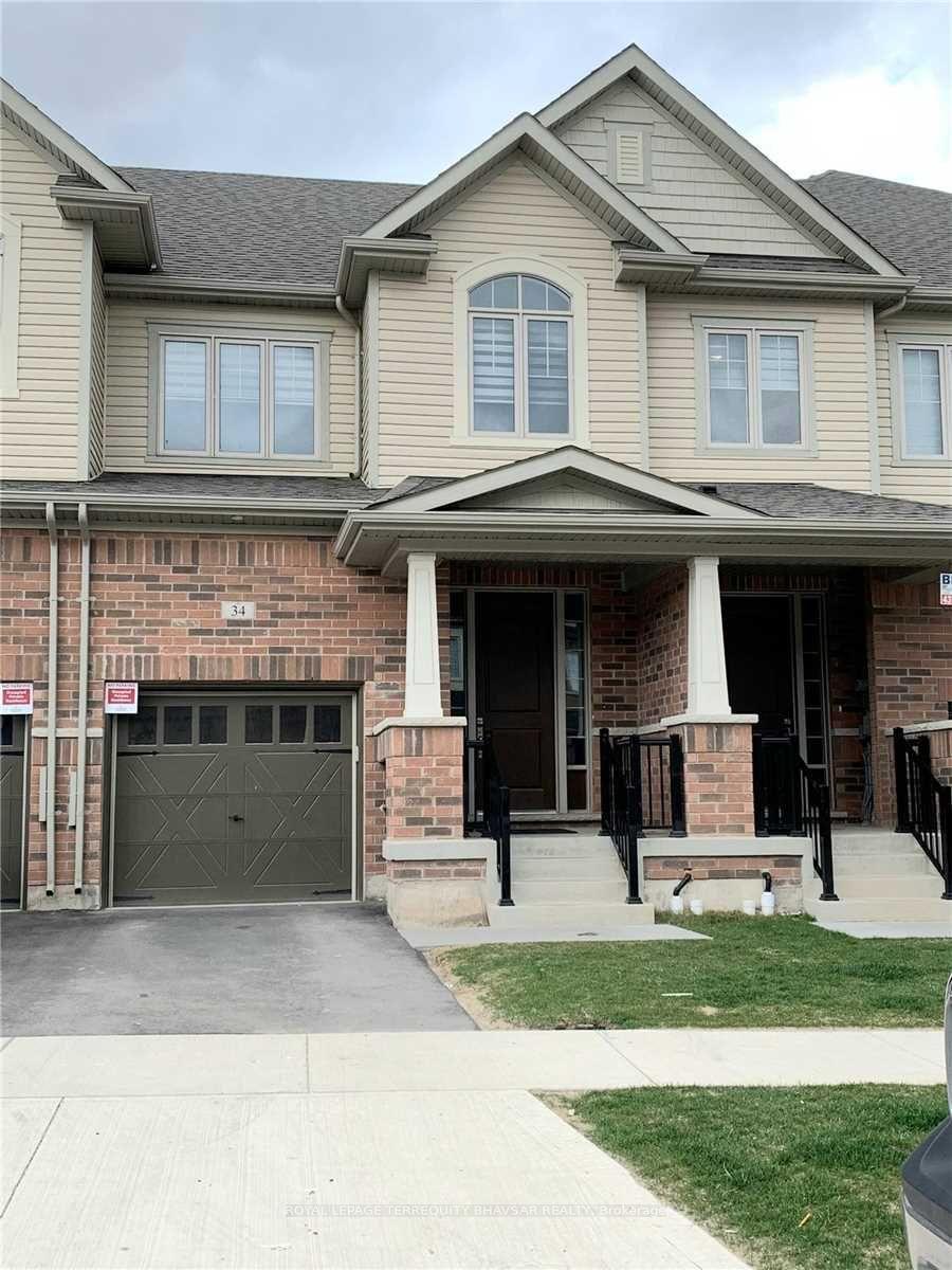 34 Stonehill Avenue — photo 1