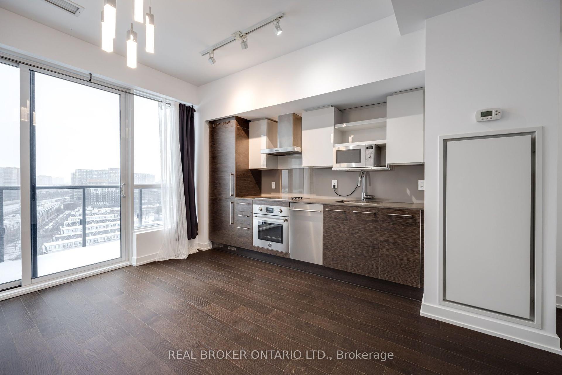 1030 King Street W Ph 25 #Ph 25 — photo 1