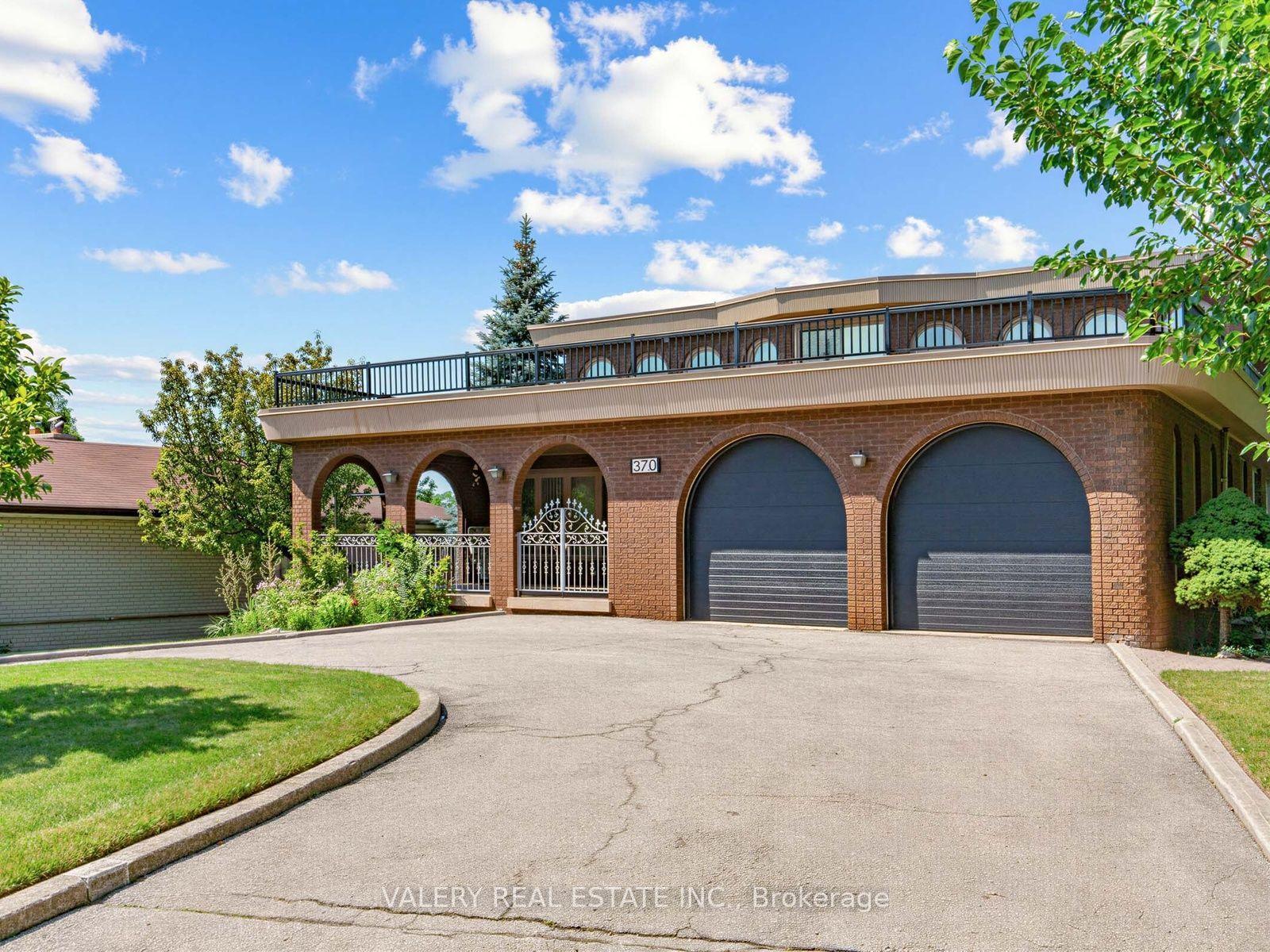 370 Maple Leaf Drive, Toronto — Detached for lease, photo 1