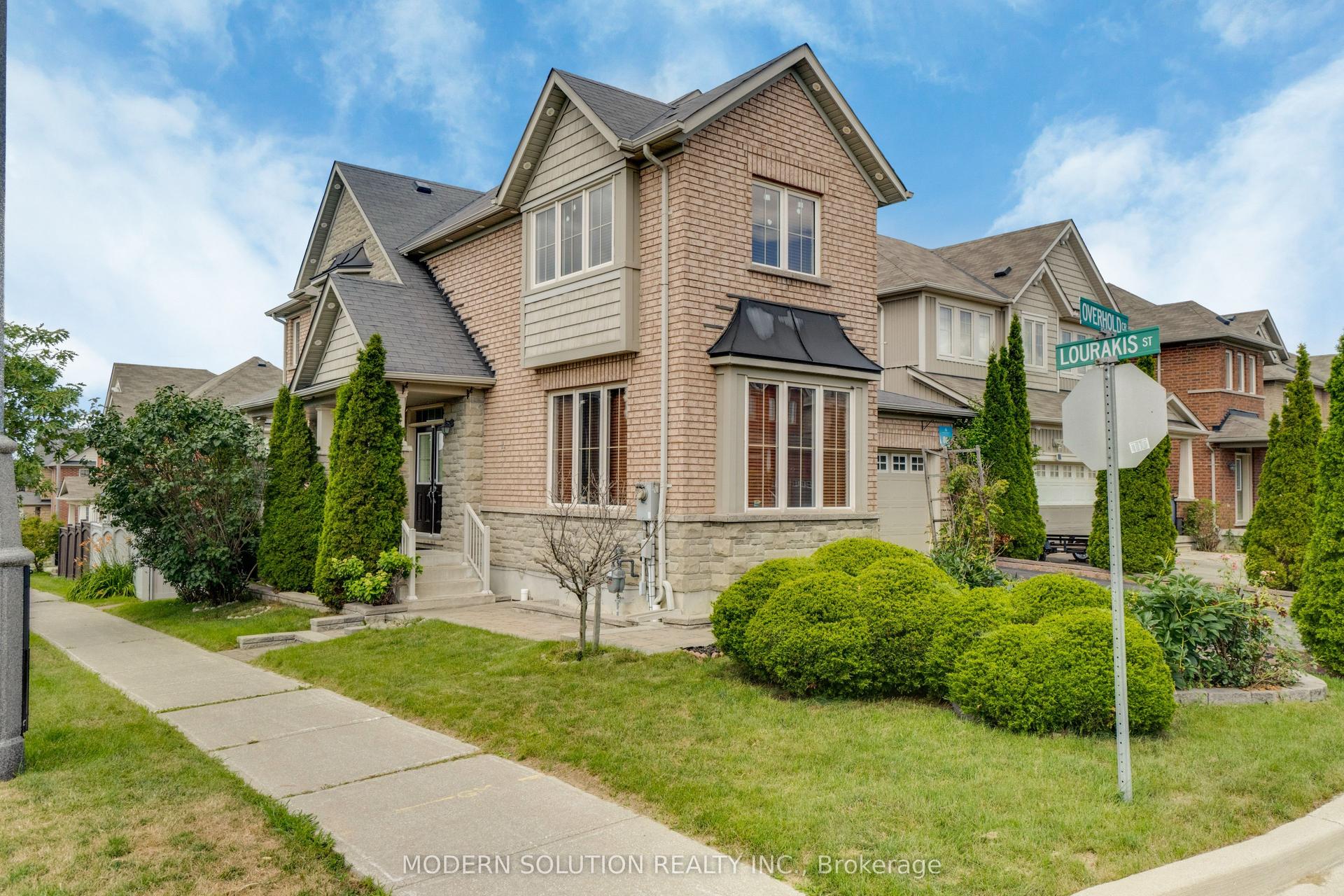 4 Overhold Crescent, Richmond Hill — Detached for sale, photo 1