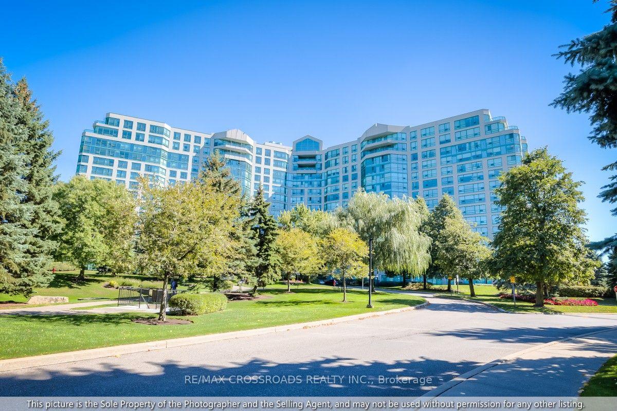 7825 Bayview Avenue 304 #304 — photo 1