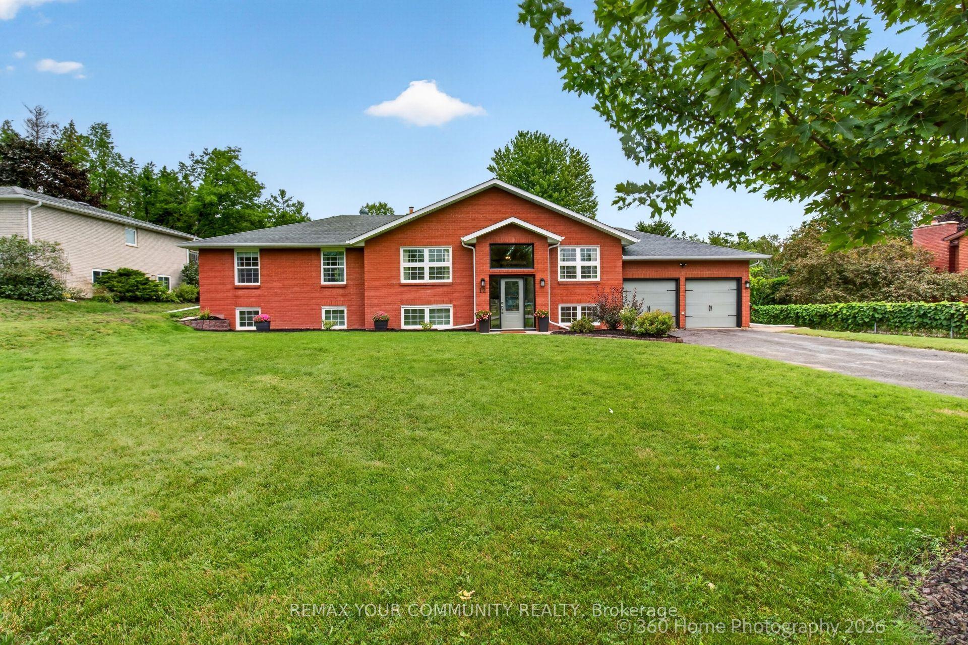 12 Cairns Boulevard, Springwater — Detached for sale, photo 1