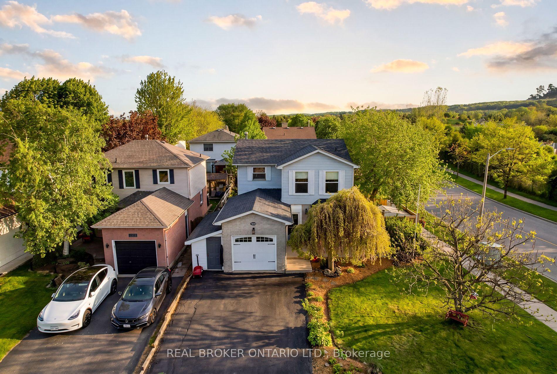 3260 Woodcroft Crescent — photo 1