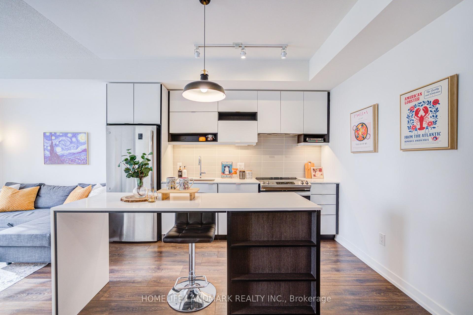 4065 Confederation Parkway 3901 #3901 — photo 1
