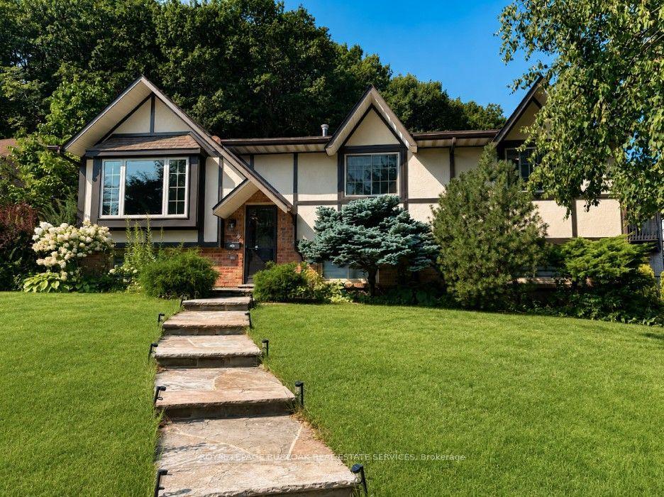 4 Sunhaven Court, Hamilton — Detached for lease, photo 1