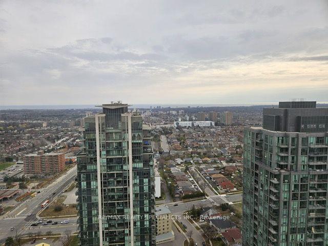 36 Elm Drive W 3605 #3605 — photo 1