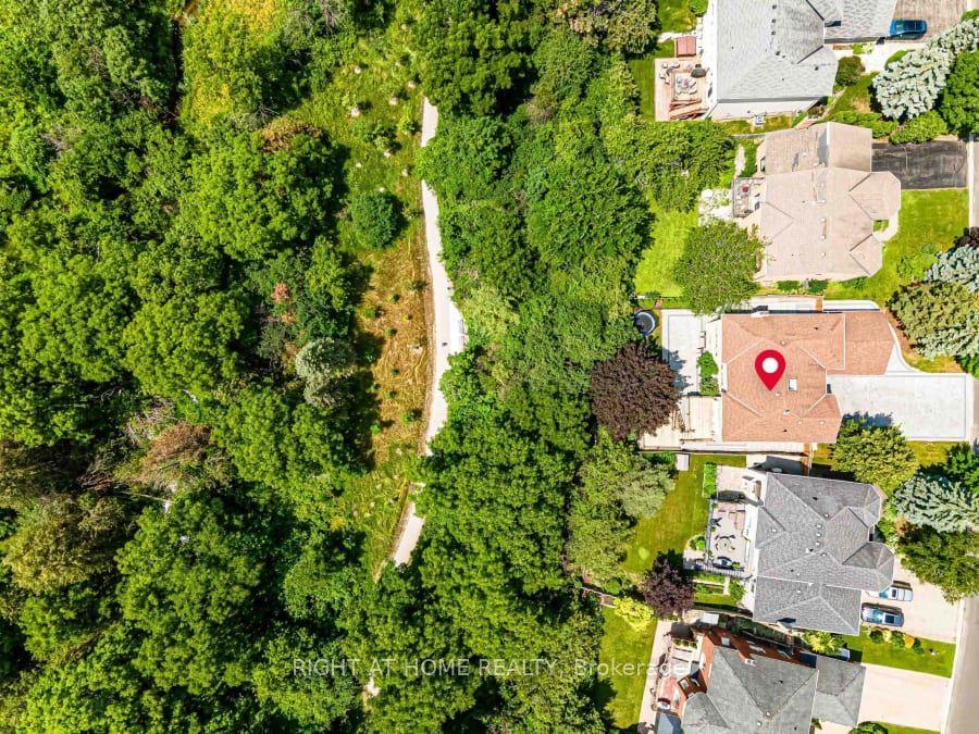 35 Harmony Hill Crescent, Richmond Hill — Detached for sale, photo 1
