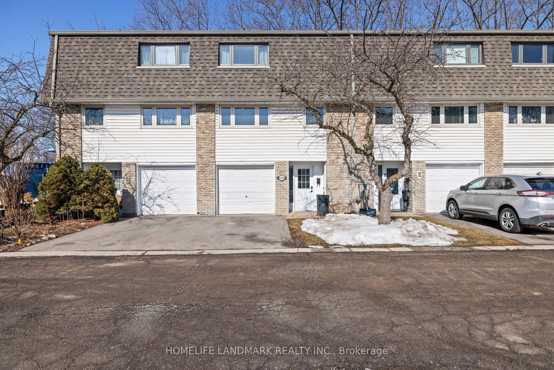 1270 Gainsborough Drive 9 #9 — photo 1