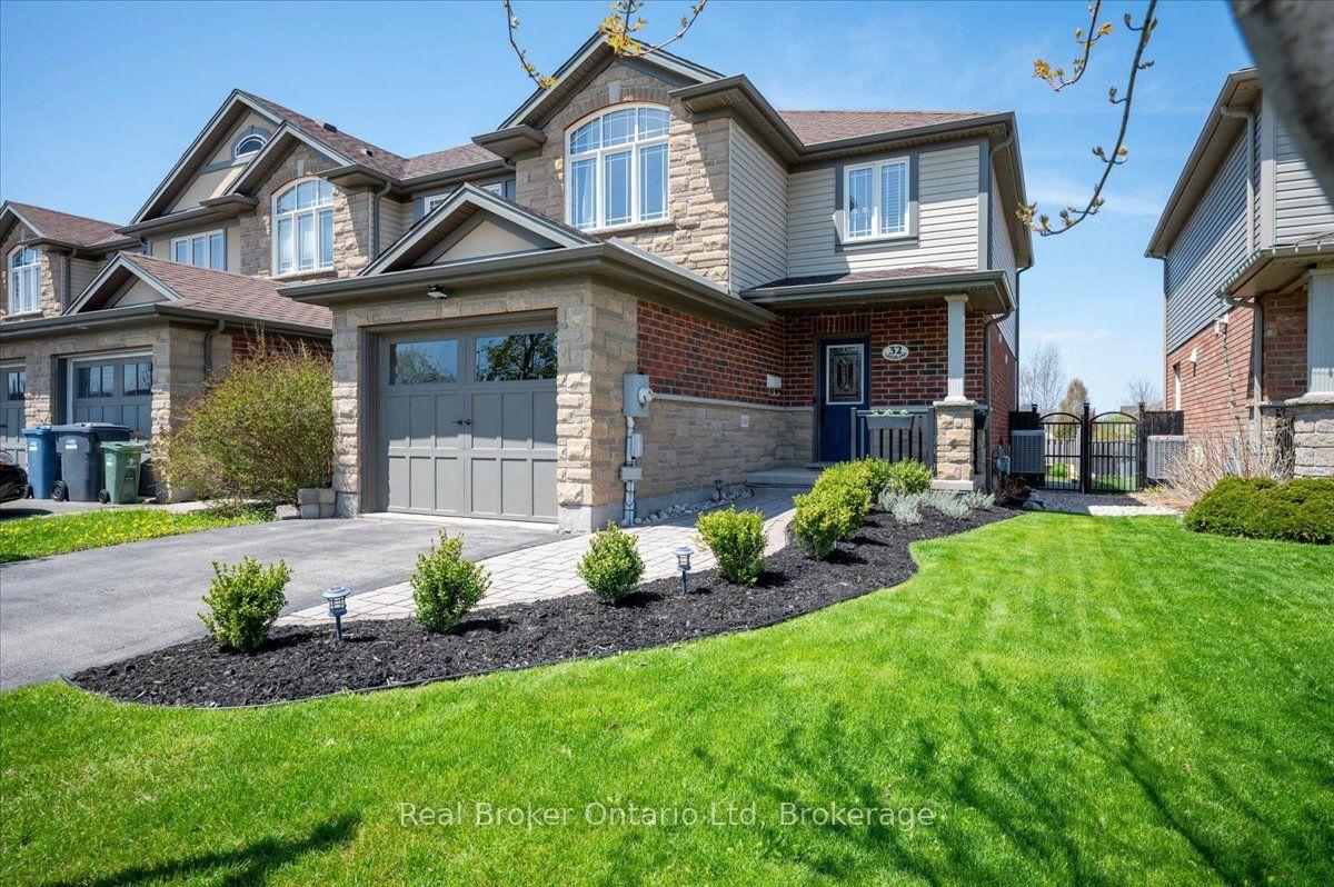 32 Laughland Lane — photo 1