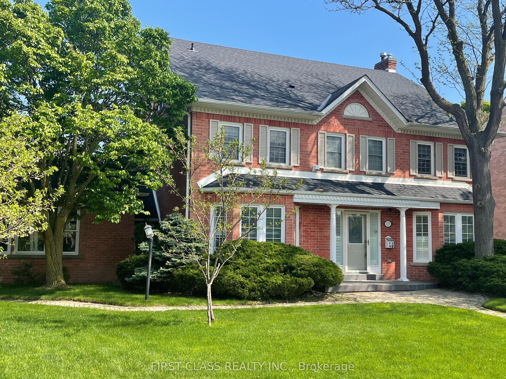 125 Longwater Chase — photo 1