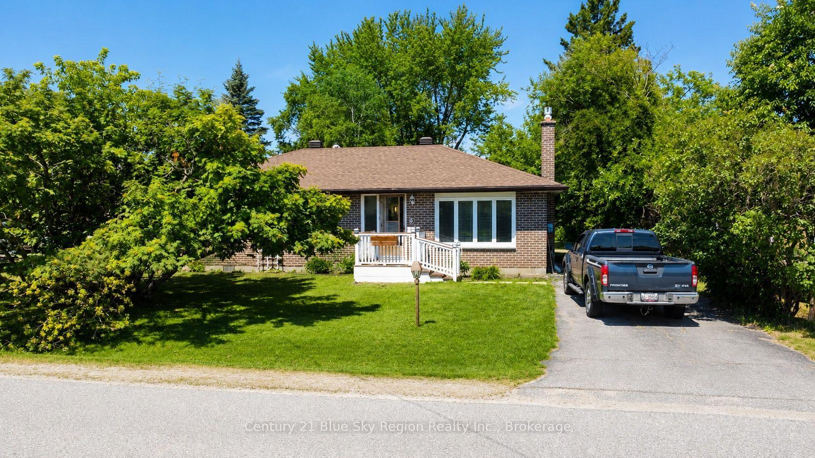 3 Superior Crescent, North Bay — Detached for sale, photo 1