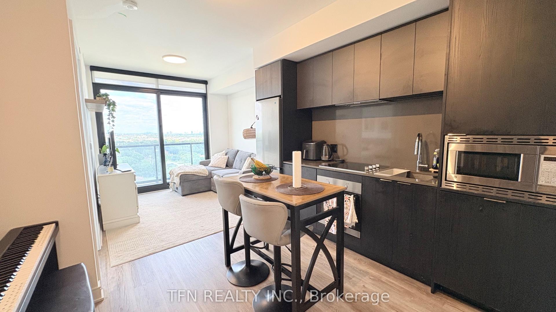 86 Dundas Street E 1611 #1611, Mississauga — Condo for lease, photo 1