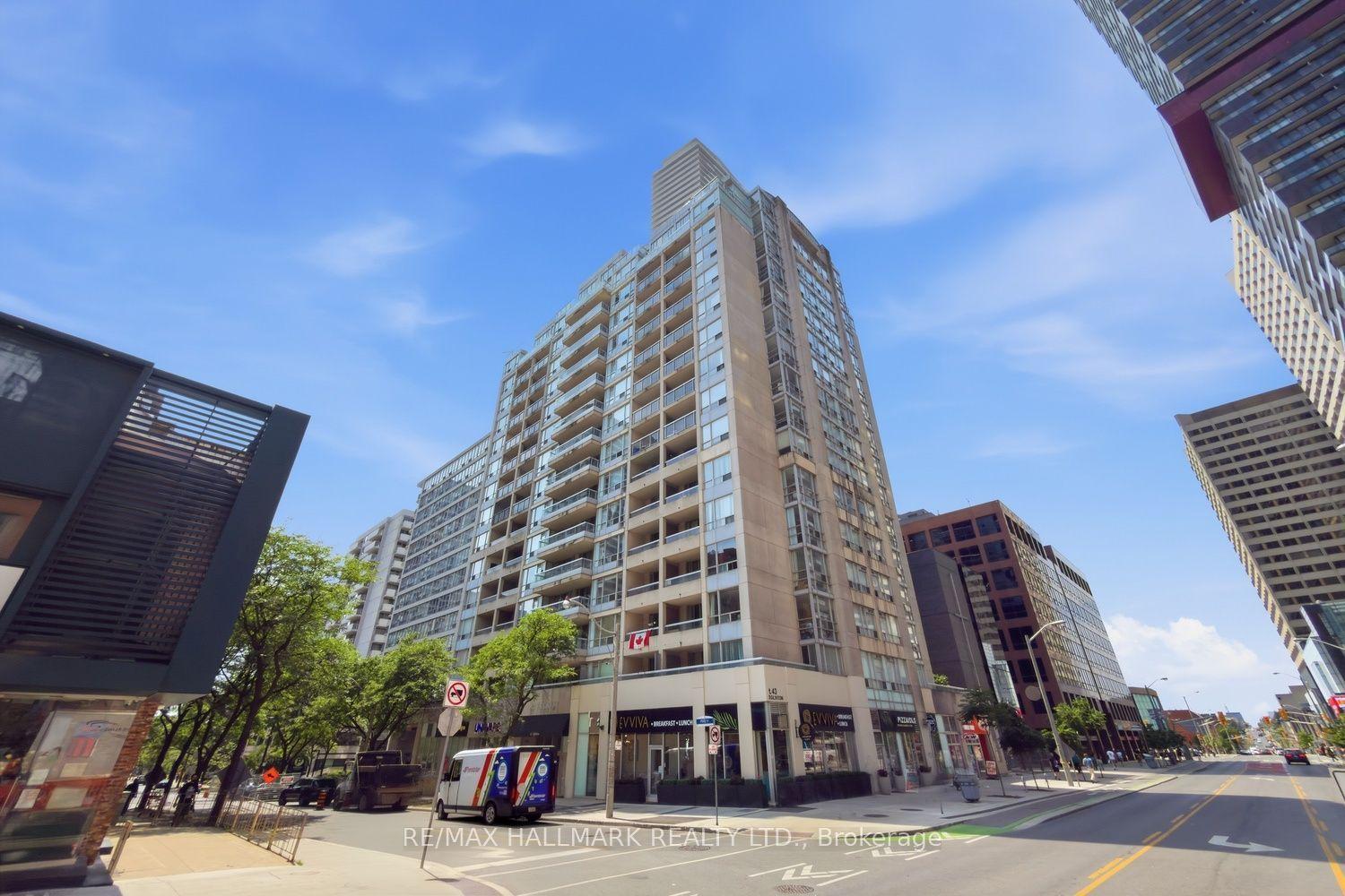 43 Eglinton Avenue E 310 #310, Toronto — Condo for sale, photo 1