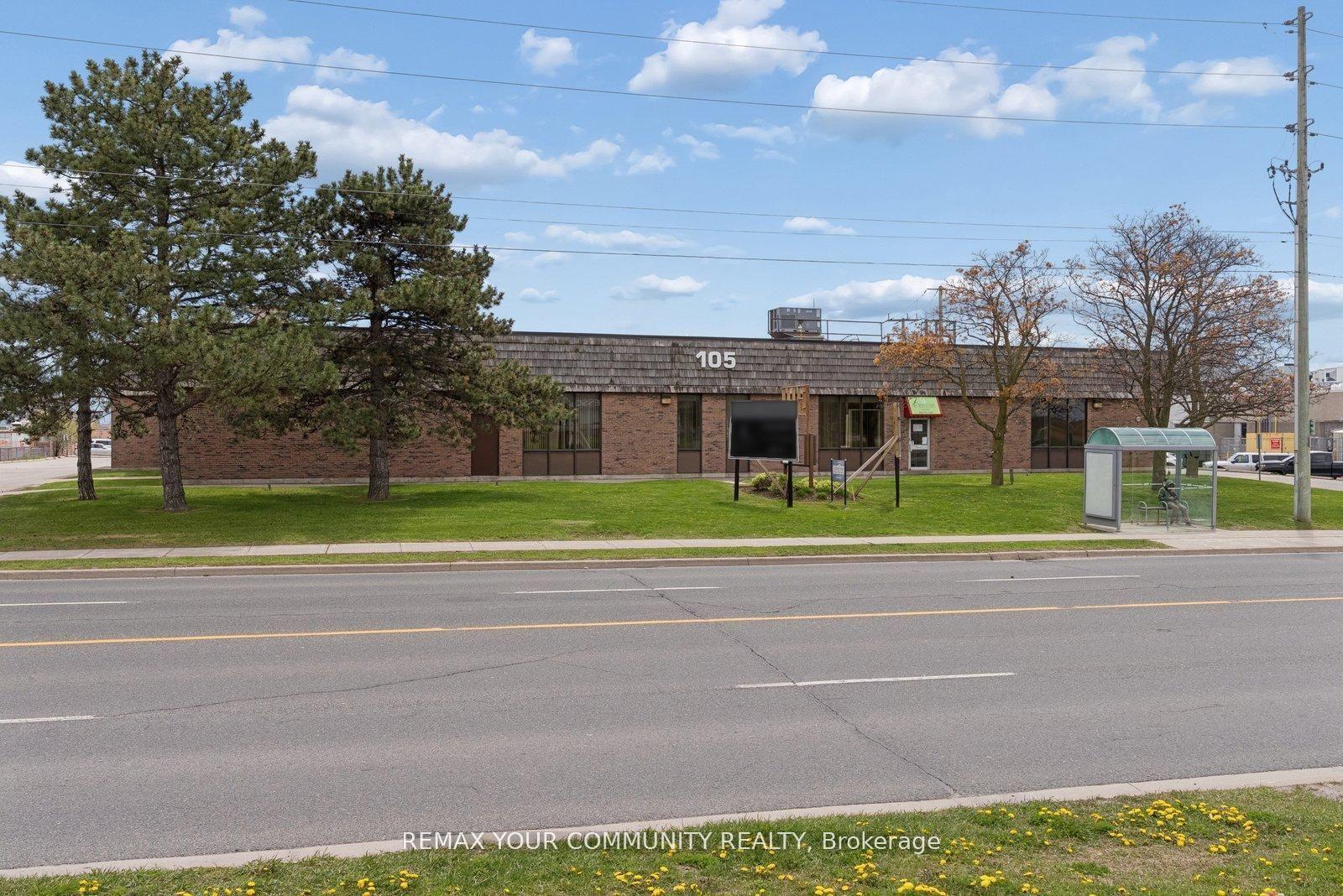 105 Consumers Drive — photo 1