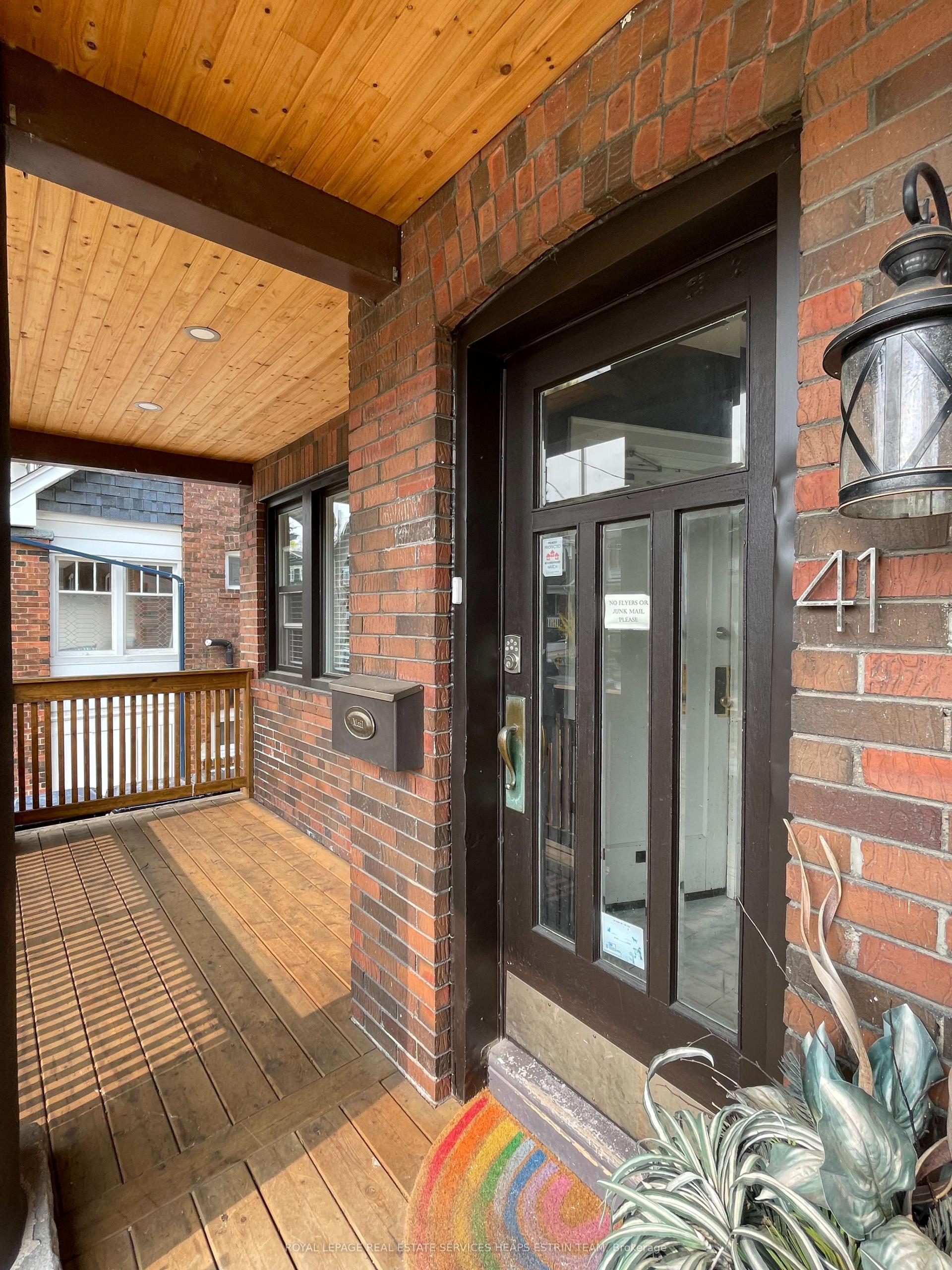 41 Scarboro Beach Boulevard main #main, Toronto — Semi-Detached for lease, photo 1