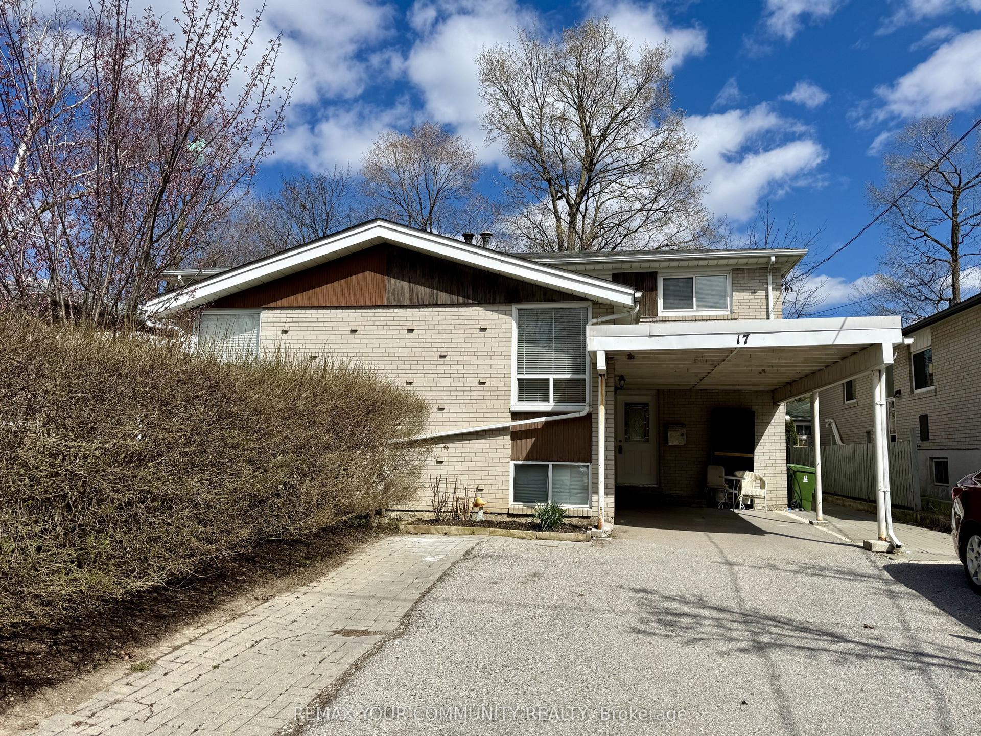 17 Regatta Crescent Back Unit #Back Unit — photo 1