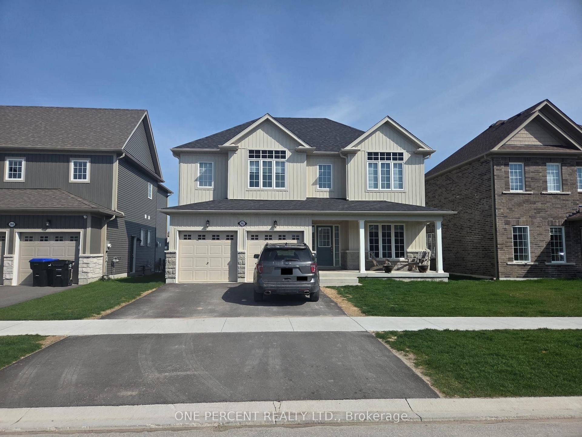 262 Springfield Crescent — photo 1