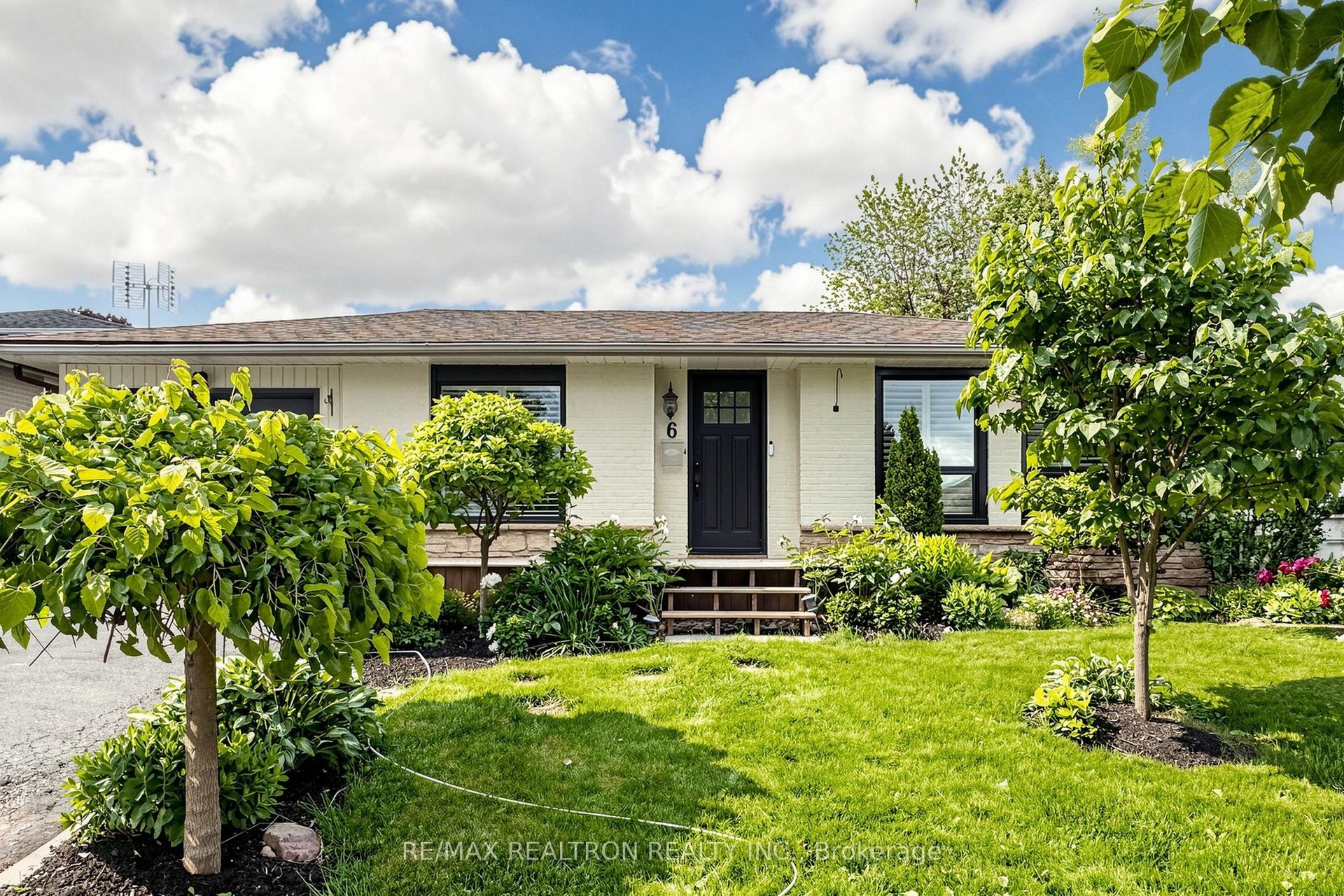 6 Dorling Avenue — photo 1