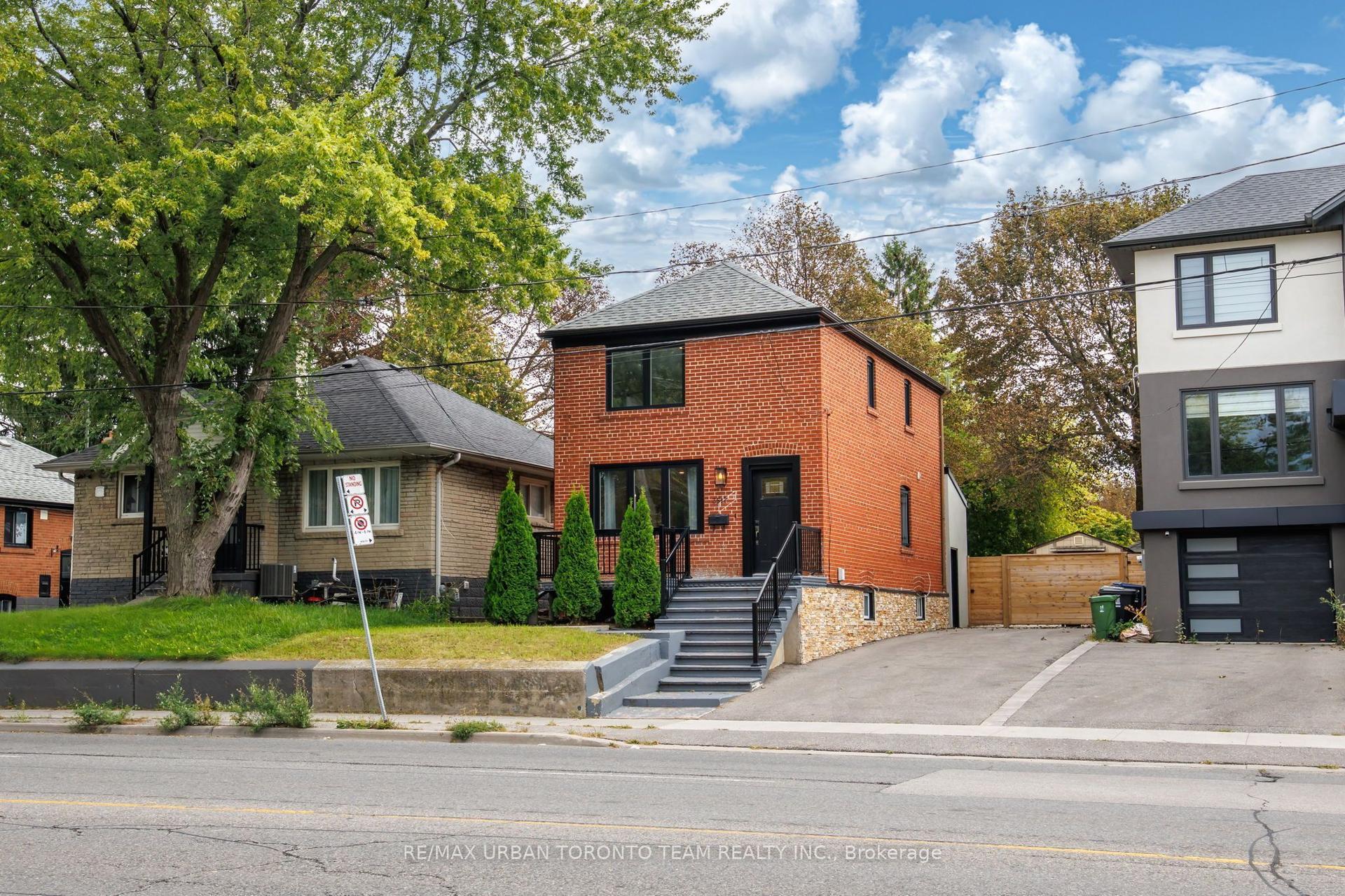3517 St Clair Avenue Lower #Lower, Toronto — Detached for lease, photo 1