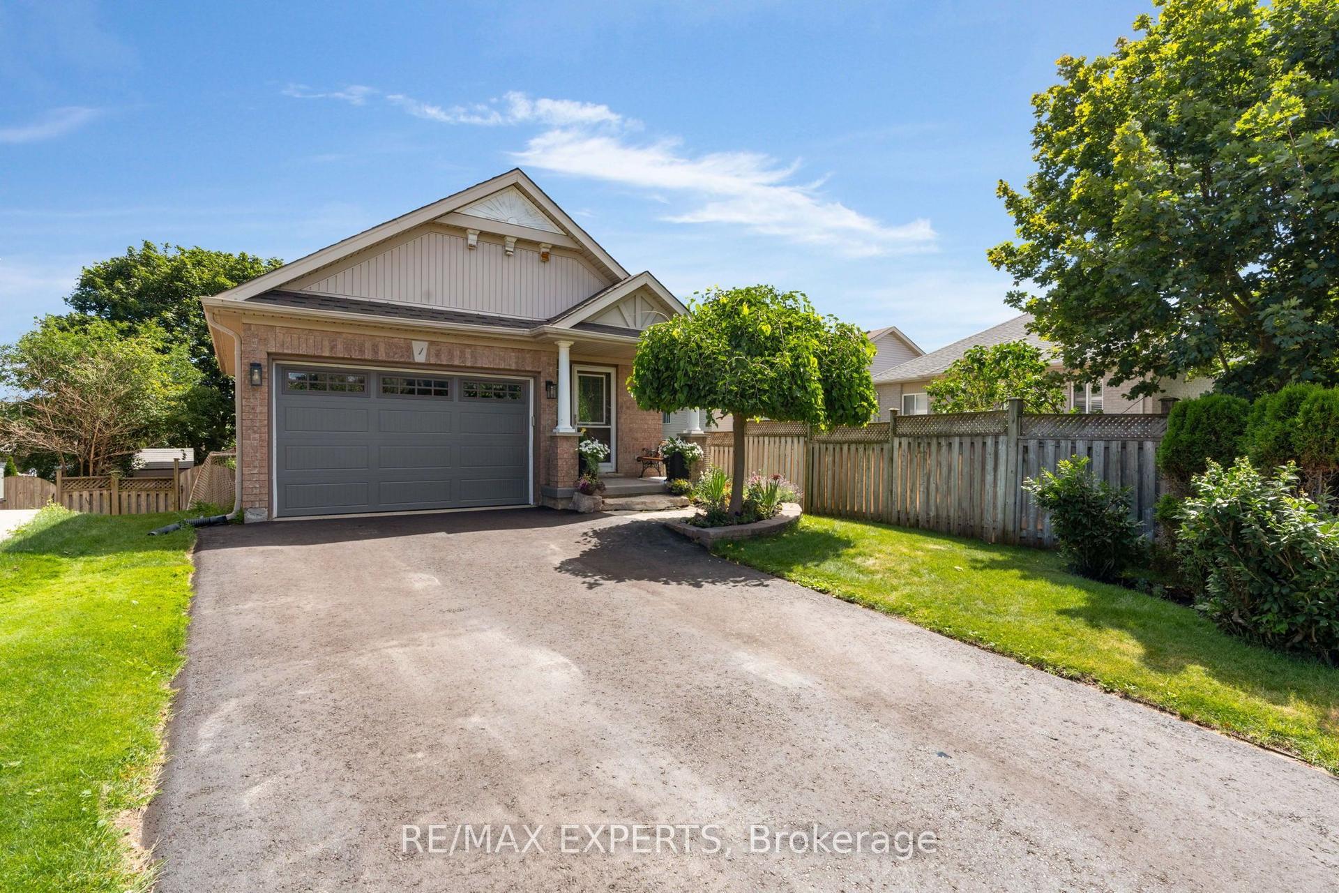 1 Cameron Court, Orangeville — Detached for sale, photo 1