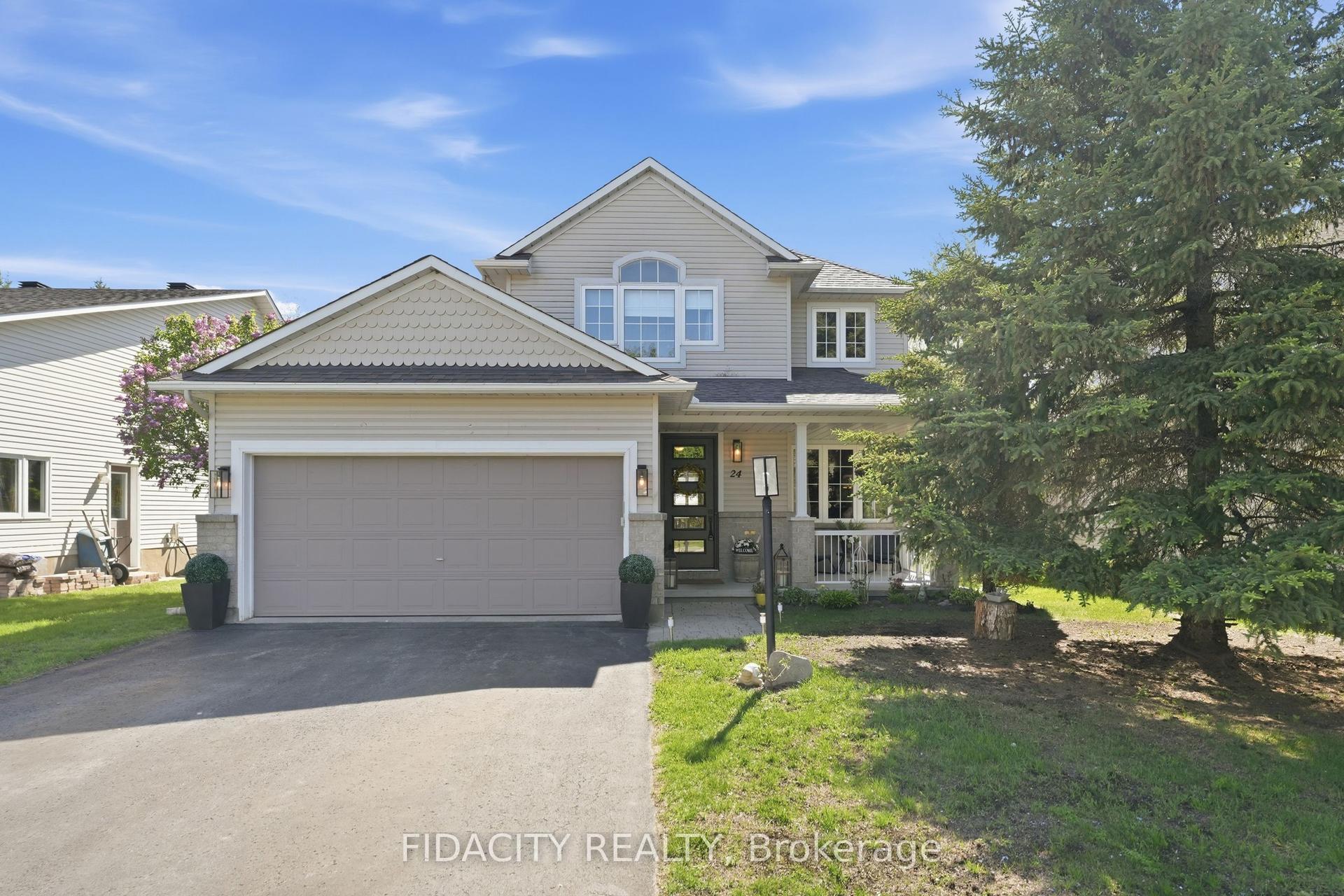 24 Sirocco Crescent — photo 1